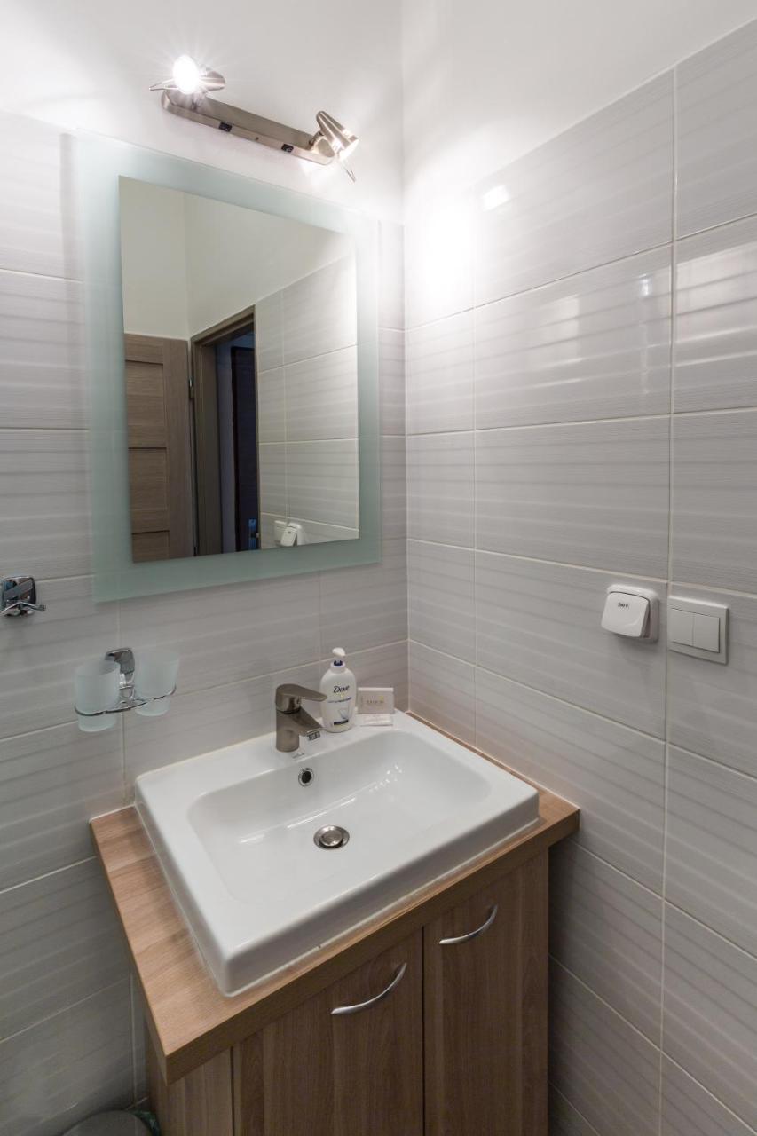 Bed & Breakfast Hotel Perla Нове-Место-над-Вагом Экстерьер фото